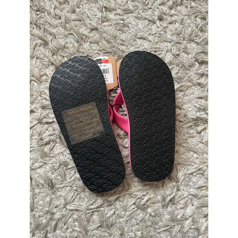 NWT ZeroXposur Kid’s Size 1/2 Pink Flip Flops for Girls